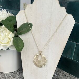 Kendra Scott Gold Pendant Necklace